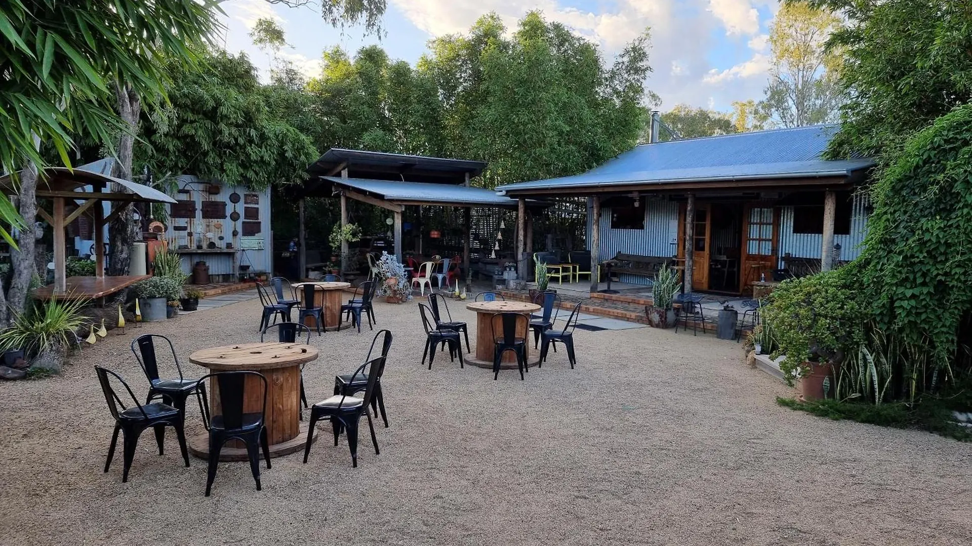 Jubri'S Hideaway Guesthouse Dalby Australia